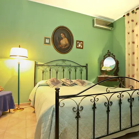 Lecce Guesthouse ベッド・アンド・ブレックファスト 2*
